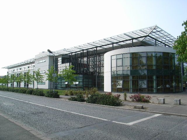 Lochlann Quinn School of Business, UCD